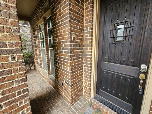 988 Shadyside Lane, Dallas, TX 75223