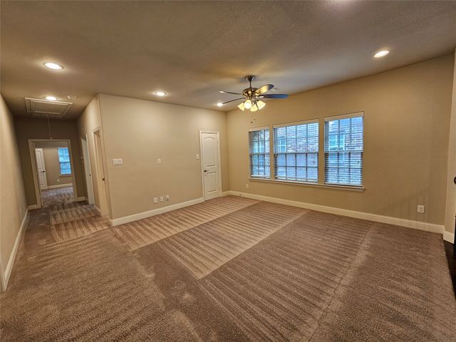 988 Shadyside Lane, Dallas, TX 75223