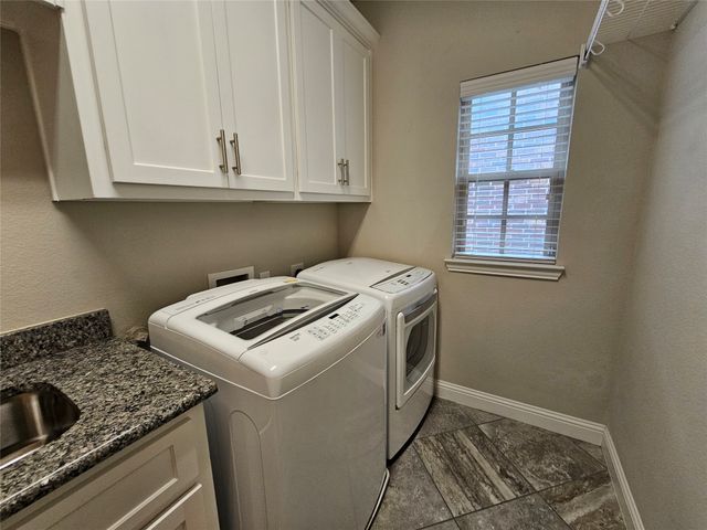 988 Shadyside Lane, Dallas, TX 75223