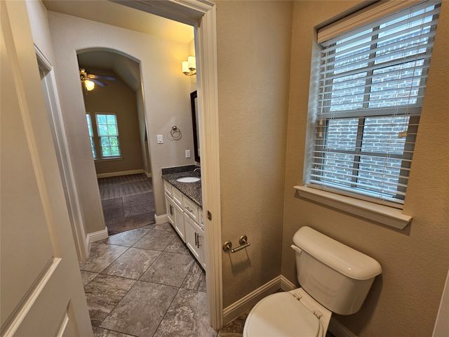 988 Shadyside Lane, Dallas, TX 75223