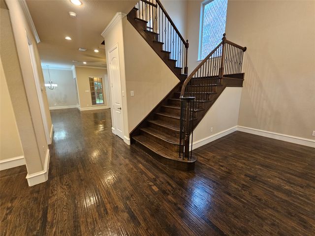 988 Shadyside Lane, Dallas, TX 75223