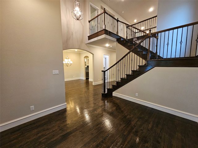 988 Shadyside Lane, Dallas, TX 75223