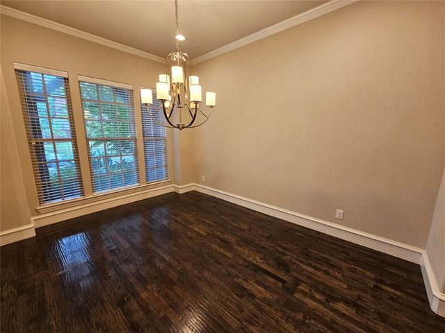 988 Shadyside Lane, Dallas, TX 75223
