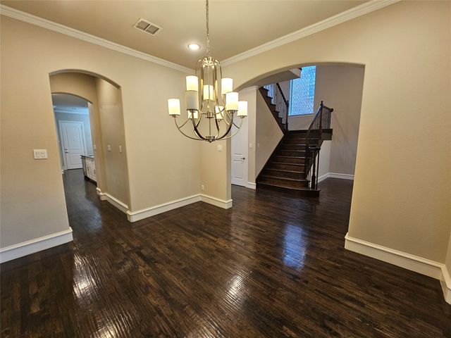 988 Shadyside Lane, Dallas, TX 75223