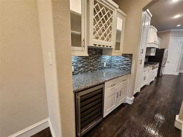 988 Shadyside Lane, Dallas, TX 75223