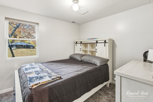 328 N Brookshore Drive, Shorewood, IL 60404