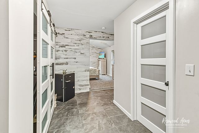 328 N Brookshore Drive, Shorewood, IL 60404