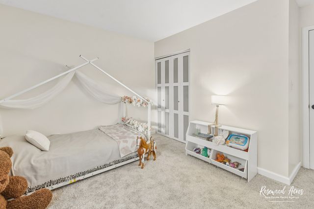 328 N Brookshore Drive, Shorewood, IL 60404