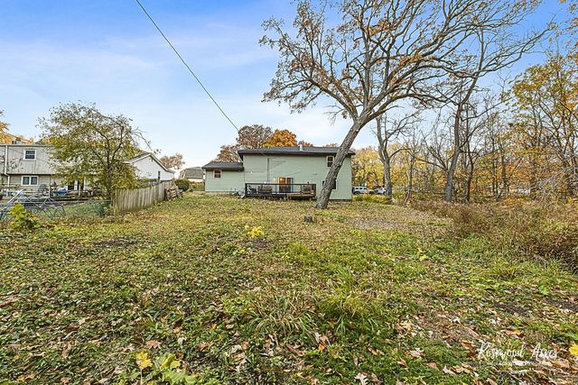 328 N Brookshore Drive, Shorewood, IL 60404