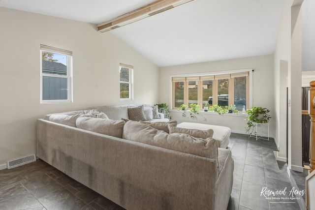 328 N Brookshore Drive, Shorewood, IL 60404