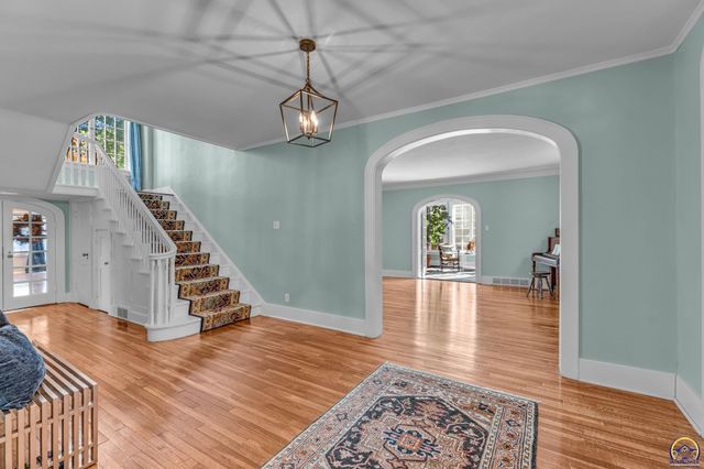 1610 SW Plass AVE, Topeka, KS 66604