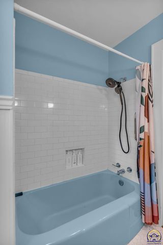 1610 SW Plass AVE, Topeka, KS 66604