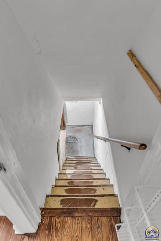 1610 SW Plass AVE, Topeka, KS 66604