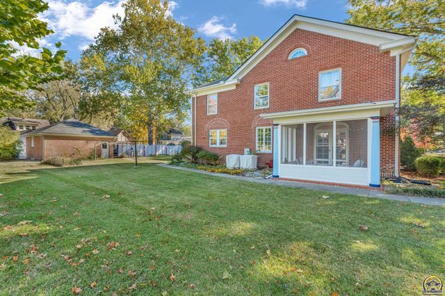 1610 SW Plass AVE, Topeka, KS 66604