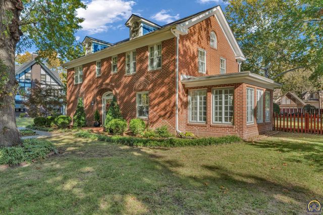 1610 SW Plass AVE, Topeka, KS 66604