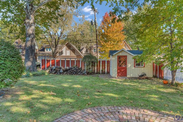 1610 SW Plass AVE, Topeka, KS 66604