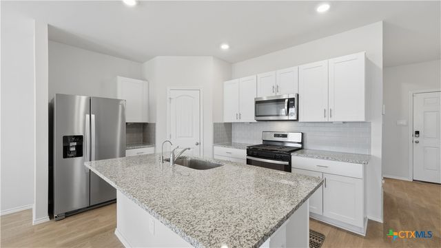 1708 Violeteared Way, Lockhart, TX 78644