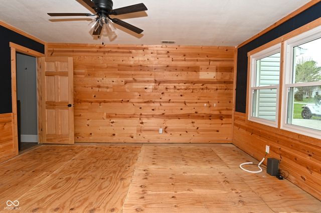 3575 N County Road 400 E, Danville, IN 46122