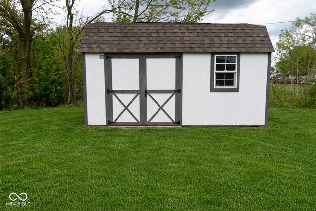 3575 N County Road 400 E, Danville, IN 46122