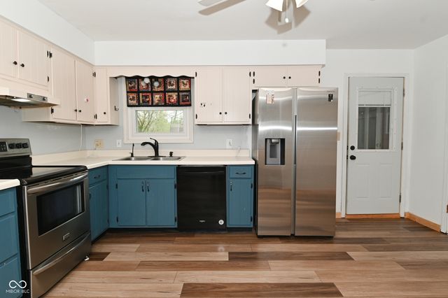 3575 N County Road 400 E, Danville, IN 46122