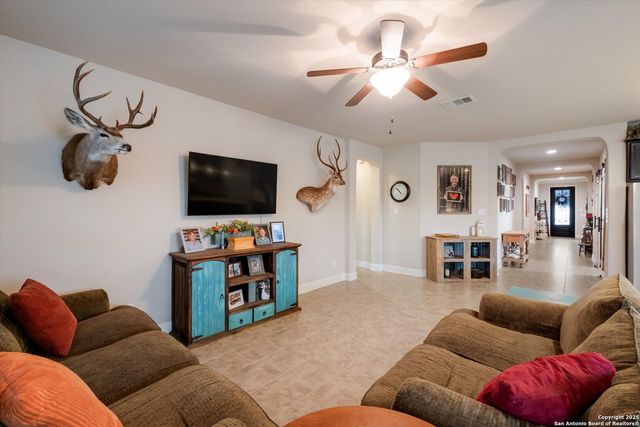 8217 Lovela Bend, San Antonio, TX 78254