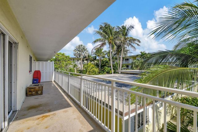 6520 N Ocean Boulevard 30, Ocean Ridge, FL 33435