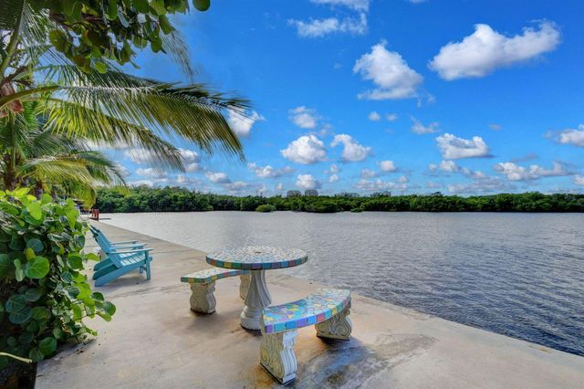 6520 N Ocean Boulevard 30, Ocean Ridge, FL 33435