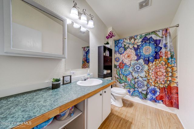 116 N Woolsey CT, Post Falls, ID 83854