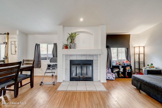 116 N Woolsey CT, Post Falls, ID 83854