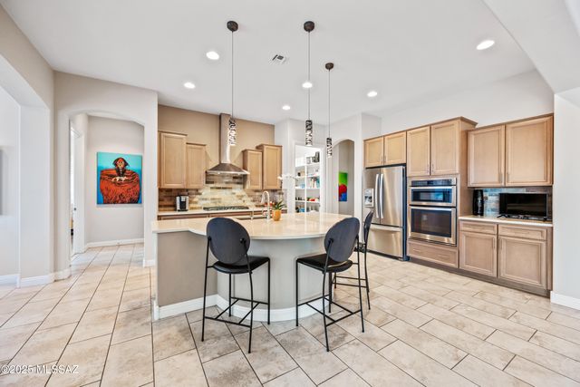 13945 N Bright Angel Trail, Marana, AZ 85658