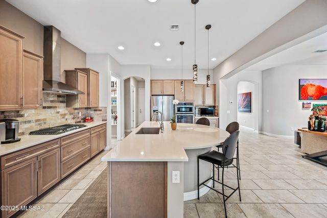 13945 N Bright Angel Trail, Marana, AZ 85658