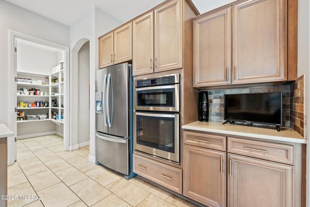 13945 N Bright Angel Trail, Marana, AZ 85658