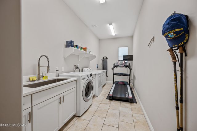 13945 N Bright Angel Trail, Marana, AZ 85658