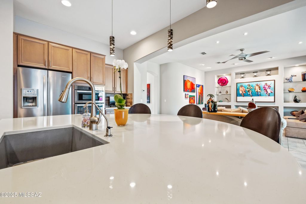 13945 N Bright Angel Trail, Marana, AZ 85658