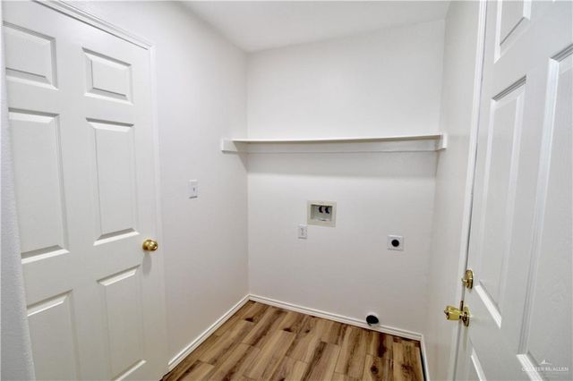 2217 Linsay Avenue, Weslaco, TX 78596