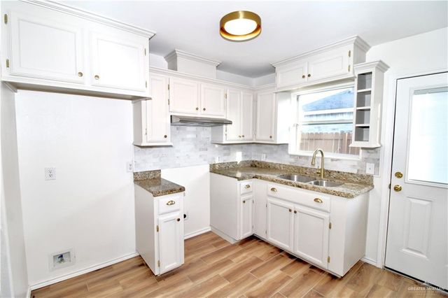 2217 Linsay Avenue, Weslaco, TX 78596