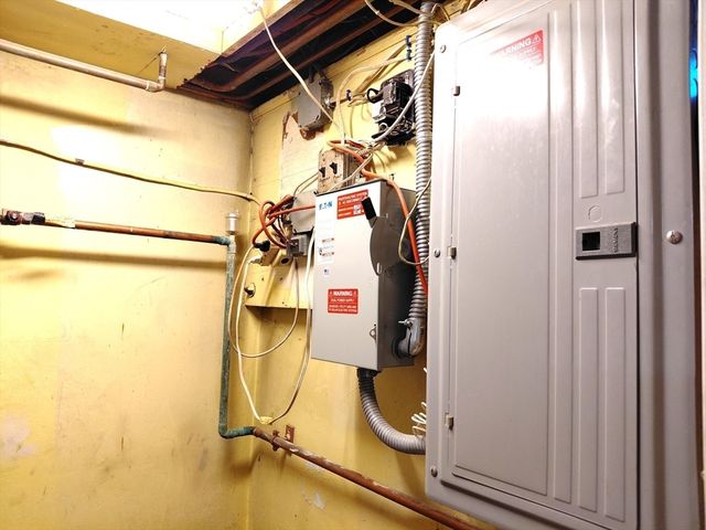 1 Rockland Road Ct, Auburn, MA 01501