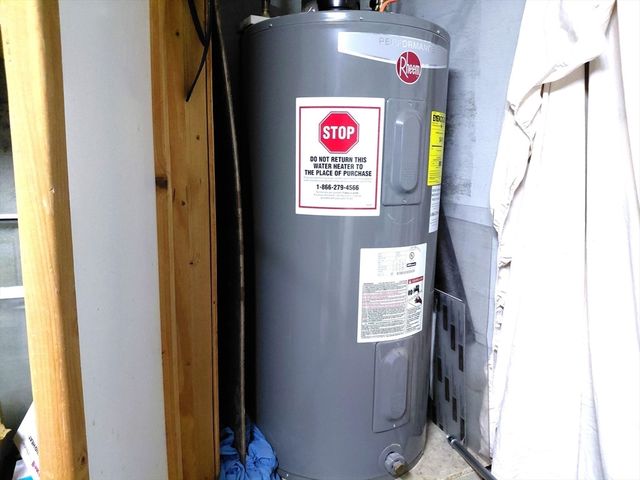 1 Rockland Road Ct, Auburn, MA 01501