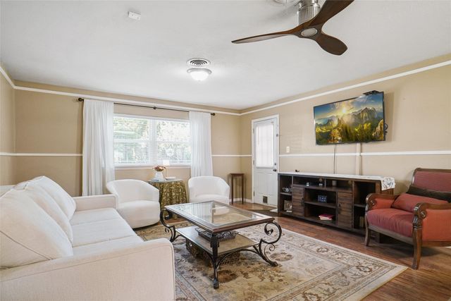 5428 Sabelle Lane, Haltom City, TX 76117