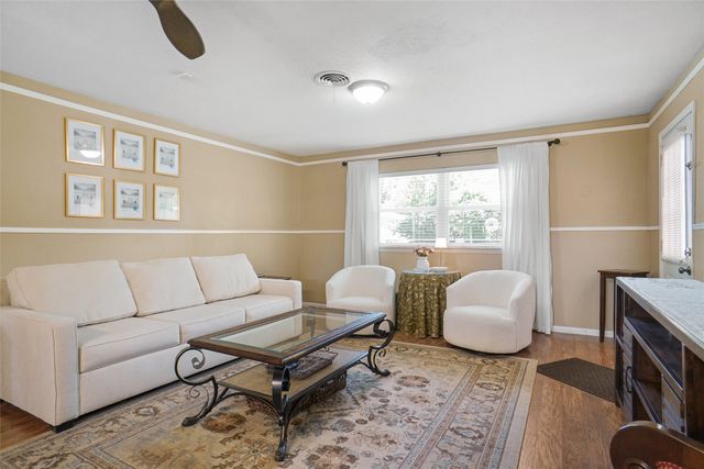 5428 Sabelle Lane, Haltom City, TX 76117