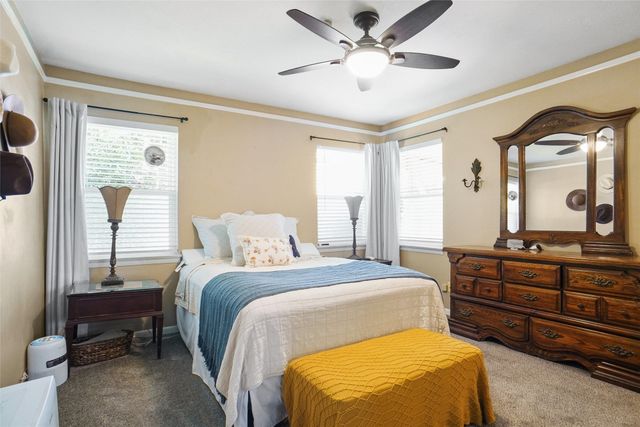 5428 Sabelle Lane, Haltom City, TX 76117