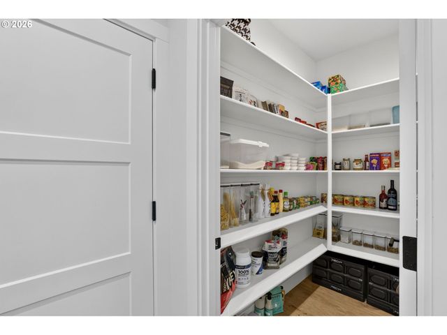 9228 Sw 50TH Ave, Portland, OR 97219