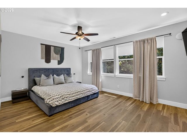 9228 Sw 50TH Ave, Portland, OR 97219