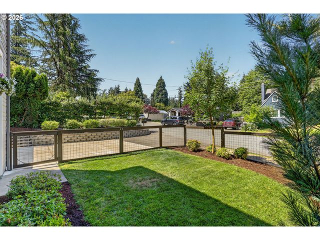 9228 Sw 50TH Ave, Portland, OR 97219