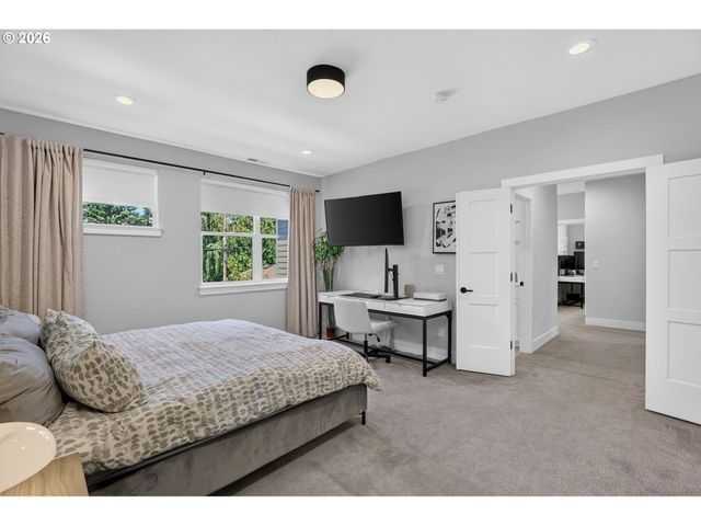9228 Sw 50TH Ave, Portland, OR 97219