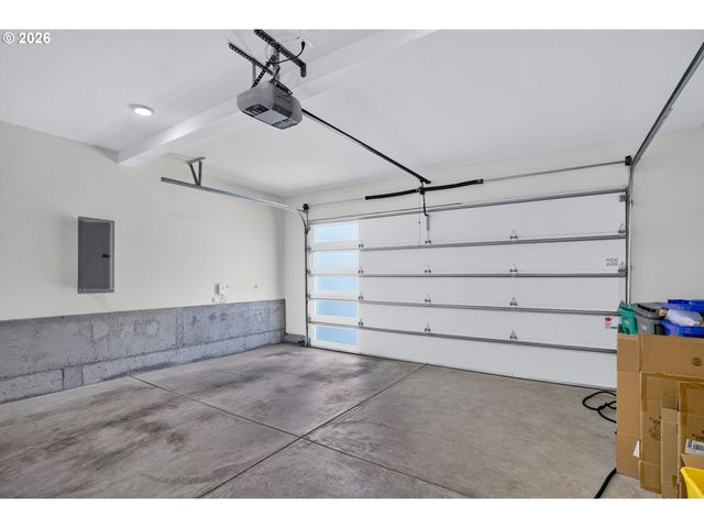 9228 Sw 50TH Ave, Portland, OR 97219