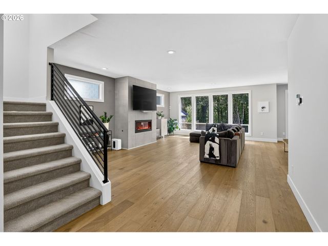 9228 Sw 50TH Ave, Portland, OR 97219