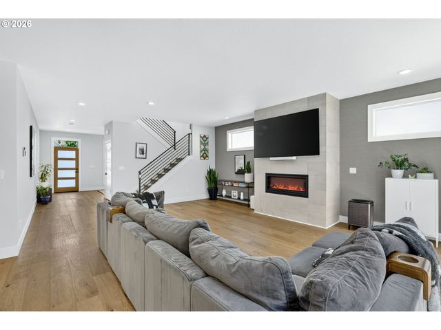9228 Sw 50TH Ave, Portland, OR 97219