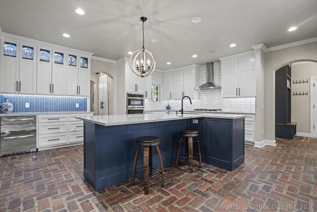 11226 S 67th East Court, Bixby, OK 74008