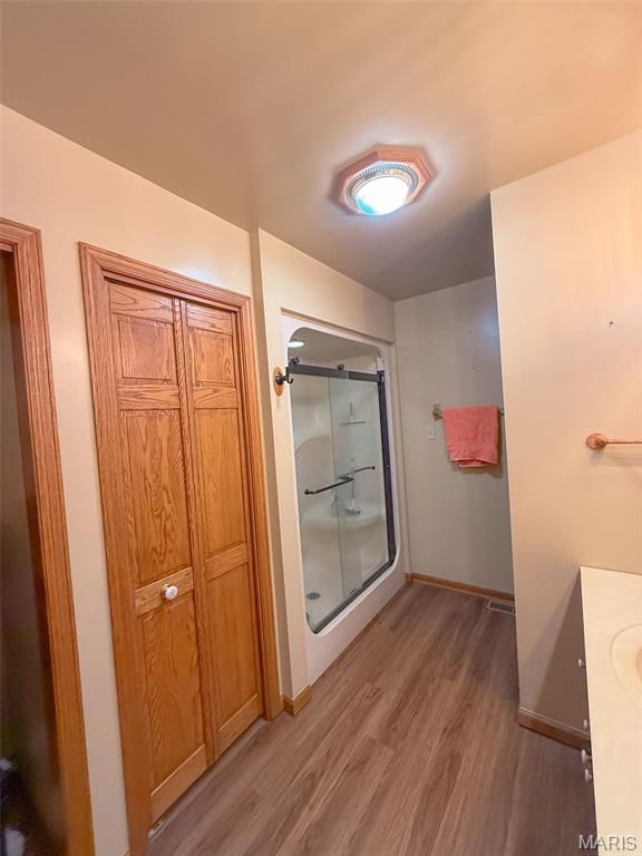 Image 32 of property listing at 25409 415th Street, Pittsfield, IL 62363